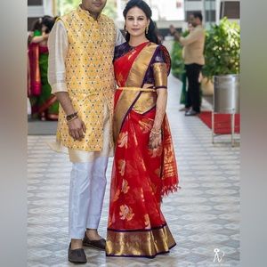 Beautiful Banarasi Pattu Saree with blouse. Wore it just once at a wedding.
